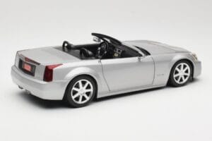 Cadillac XLR Cabrio Silber Hot Wheels 1:18 53838 Metall – Bild 3 von 8