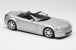 Cadillac XLR Cabrio Silber Hot Wheels 1:18 53838 Metall – Bild 6 von 8