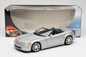Cadillac XLR Cabrio Silber Hot Wheels 1:18 53838 Metall – Bild 8 von 8