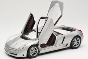 Cadillac Cien Silber Hot Wheels 1:18 57296 Metall – Bild 2 von 8
