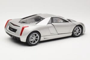 Cadillac Cien Silber Hot Wheels 1:18 57296 Metall – Bild 3 von 8
