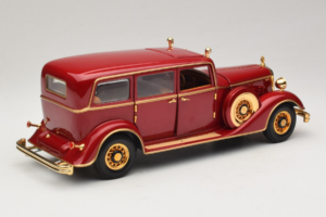 Cadillac Deluxe Tudor Staatslimousine Puyi Letzter Kaiser von China Sun Star 1:18 4100 Metall – Bild 3 von 9