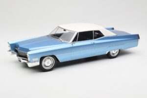 Cadillac DeVille Blau KK-Scale 1:18 KKDC180314 Metall