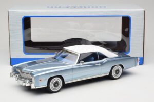Cadillac Eldorado Cabriolet Blau MCG 1:18 MCG18472 Metall – Bild 7 von 7