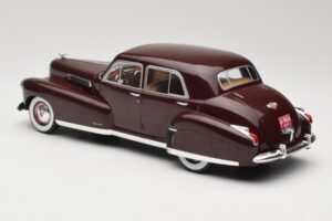 Cadillac Fleetwood 60 Special Sedan Rot MCG 1:18 MCG18071 Metall – Bild 5 von 6