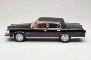 Cadillac Fleetwood Brougham Schwarz MCG 1:18 MCG18250 Metall – Bild 3 von 6