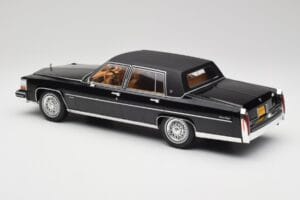 Cadillac Fleetwood Brougham Schwarz MCG 1:18 MCG18250 Metall – Bild 5 von 6