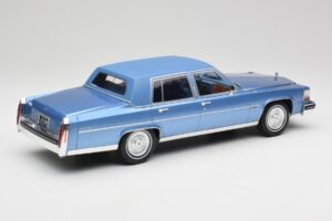 Cadillac Fleetwood Brougham Blau Metallic MCG 1:18 MCG18252 Metall – Bild 2 von 6
