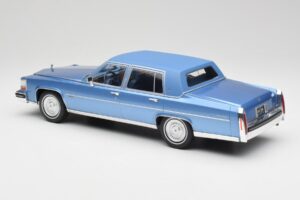 Cadillac Fleetwood Brougham Blau Metallic MCG 1:18 MCG18252 Metall – Bild 5 von 6