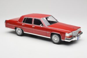 Cadillac Fleetwood Brougham Dunkelrot Metallic MCG 1:18 MCG18251 Metall – Bild 3 von 6