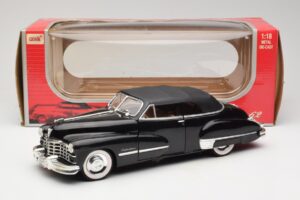 Cadillac Series 62 Schwarz Anson 1:18 30345 Metall – Bild 8 von 8