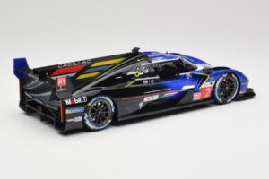 Cadillac V-Series.R LMDh #2 E. Bamber / A. Lynn / R. Westbrook Chip Ganassi Racing 24 Hours of Le Mans 2023 TopSpeed 1:18 TS0 – Bild 2 von 5