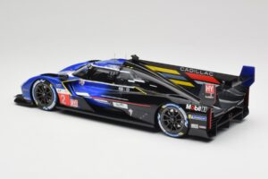 Cadillac V-Series.R LMDh #2 E. Bamber / A. Lynn / R. Westbrook Chip Ganassi Racing 24 Hours of Le Mans 2023 TopSpeed 1:18 TS0 – Bild 4 von 5