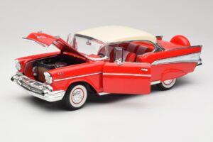 Chevrolet Bel Air Matador Rot & India Elfenbein Road Legends 1:18 92109 Metall – Bild 2 von 8