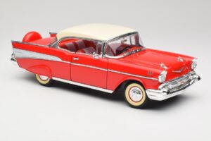 Chevrolet Bel Air Matador Rot & India Elfenbein Road Legends 1:18 92109 Metall – Bild 6 von 8