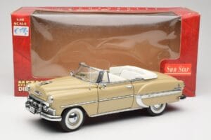 Chevrolet Bel Air Cabriolet Creme Sun Star 1:18 1623 Metall – Bild 8 von 8