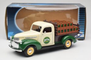 Chevrolet Brasseur Perrier Delivery Van Grün Solido 1:18 203243 Metall – Bild 8 von 8