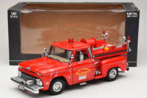 Chevrolet C-20 Fire Truck Sun Star 1:18 1383 Metall – Bild 6 von 6