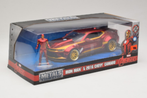 Chevrolet Camaro Iron Man Mit Figur Metals Diecast 1:24 99724 Metall – Bild 2 von 3