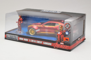 Chevrolet Camaro Iron Man Mit Figur Metals Diecast 1:24 99724 Metall – Bild 3 von 3