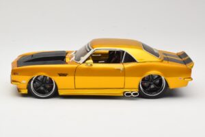 Chevrolet Camaro Z/28 Gold Maisto 1:18 31066 Metall – Bild 4 von 8