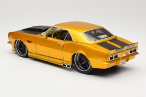 Chevrolet Camaro Z/28 Gold Maisto 1:18 31066 Metall – Bild 7 von 8