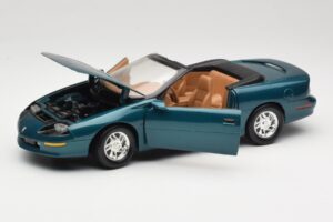 Chevrolet Camaro Z28 Cabriolet Grün American Muscle 1:18 7231D0 Metall – Bild 2 von 8