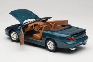 Chevrolet Camaro Z28 Cabriolet Grün American Muscle 1:18 7231D0 Metall – Bild 5 von 8