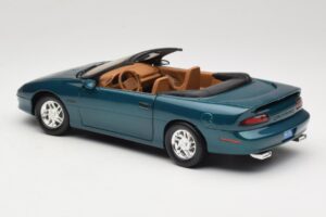 Chevrolet Camaro Z28 Cabriolet Grün American Muscle 1:18 7231D0 Metall – Bild 7 von 8