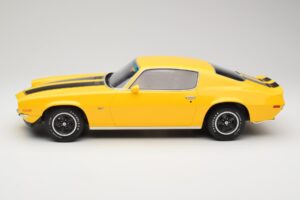 Chevrolet Camaro Z28 RS Daytona Yellow Otto 1:12 G085 Resin – Bild 3 von 6