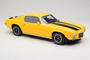 Chevrolet Camaro Z28 RS Daytona Yellow Otto 1:12 G085 Resin – Bild 4 von 6