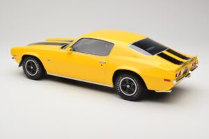 Chevrolet Camaro Z28 RS Daytona Yellow Otto 1:12 G085 Resin – Bild 5 von 6