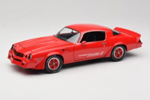 Chevrolet Camaro Z28 Yenko Turbo Z Rot GreenLight 1:18 12999 Metall