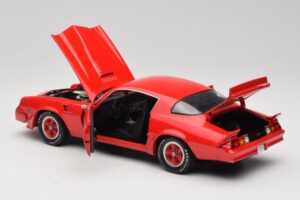 Chevrolet Camaro Z28 Yenko Turbo Z Rot GreenLight 1:18 12999 Metall – Bild 5 von 8