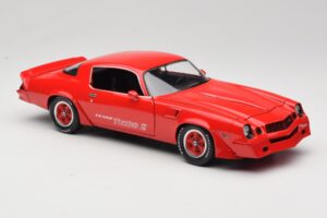 Chevrolet Camaro Z28 Yenko Turbo Z Rot GreenLight 1:18 12999 Metall – Bild 6 von 8