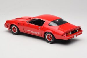 Chevrolet Camaro Z28 Yenko Turbo Z Rot GreenLight 1:18 12999 Metall – Bild 7 von 8