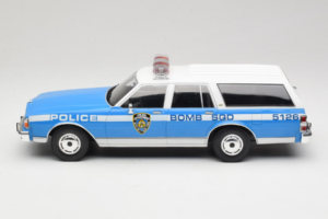 Chevrolet Caprice Estate Wagon NYPD MCG 1:18 MCG18477 Metall – Bild 3 von 6