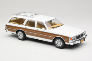 Chevrolet Caprice Estate Wagon Weiss MCG 1:18 MCG18475 Metall – Bild 4 von 6