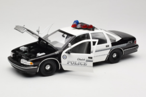 Chevrolet Caprice Glendale Polizei UT Models 1:18 21026 Metall – Bild 2 von 8