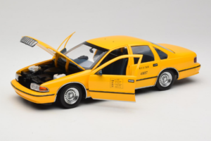 Chevrolet Caprice NYC Taxi UT Models 1:18 180142095-O1 Metall – Bild 2 von 8