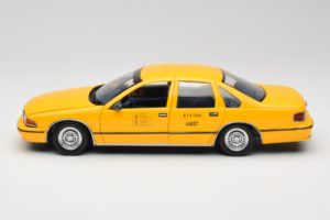 Chevrolet Caprice NYC Taxi UT Models 1:18 180142095-O1 Metall – Bild 4 von 8
