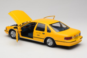 Chevrolet Caprice NYC Taxi UT Models 1:18 180142095-O1 Metall – Bild 5 von 8