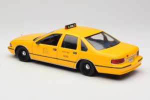 Chevrolet Caprice NYC Taxi UT Models 1:18 180142095 Metall – Bild 7 von 8