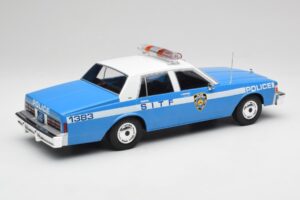 Chevrolet Caprice NYPD Polizeiauto MCG 1:18 MCG18360 Metall – Bild 2 von 6