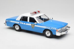Chevrolet Caprice NYPD Polizeiauto MCG 1:18 MCG18360 Metall – Bild 4 von 6
