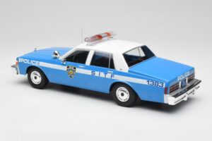 Chevrolet Caprice NYPD Polizeiauto MCG 1:18 MCG18360 Metall – Bild 5 von 6