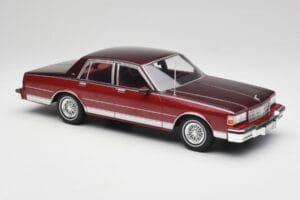 Chevrolet Caprice Rot Metallic MCG 1:18 MCG18361 Metall – Bild 4 von 6
