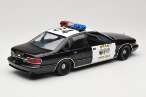 Chevrolet Caprice Kalifornien Polizei UT Models 1:18 180142098 Metall – Bild 3 von 8