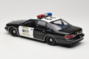 Chevrolet Caprice Kalifornien Polizei UT Models 1:18 180142098 Metall – Bild 7 von 8