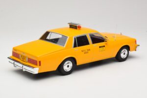 Chevrolet Caprice Gelb Taxi MCG 1:18 MCG18038 Metall – Bild 2 von 6